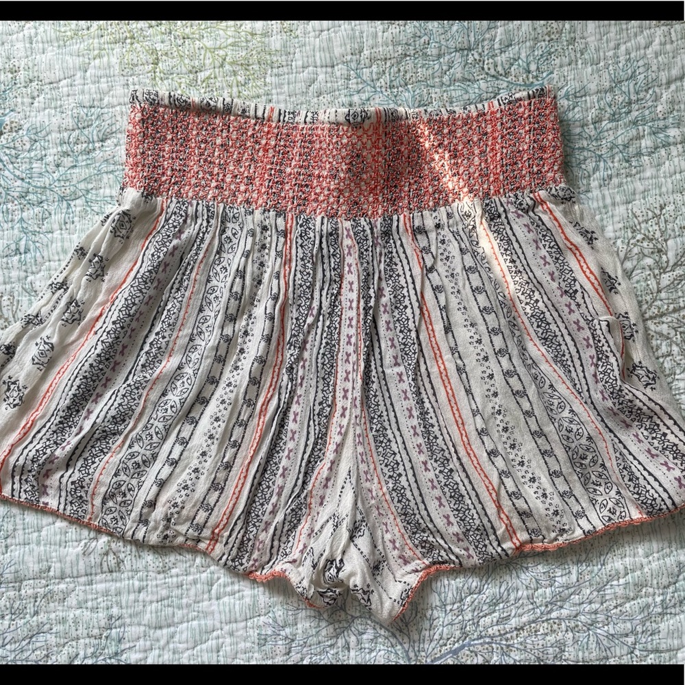 Flowy shorts